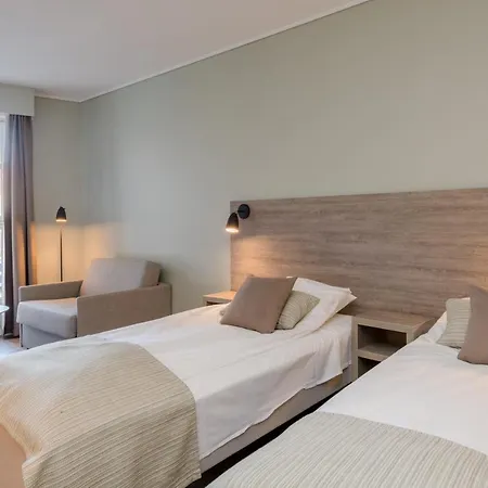 Hotel Grand 4*